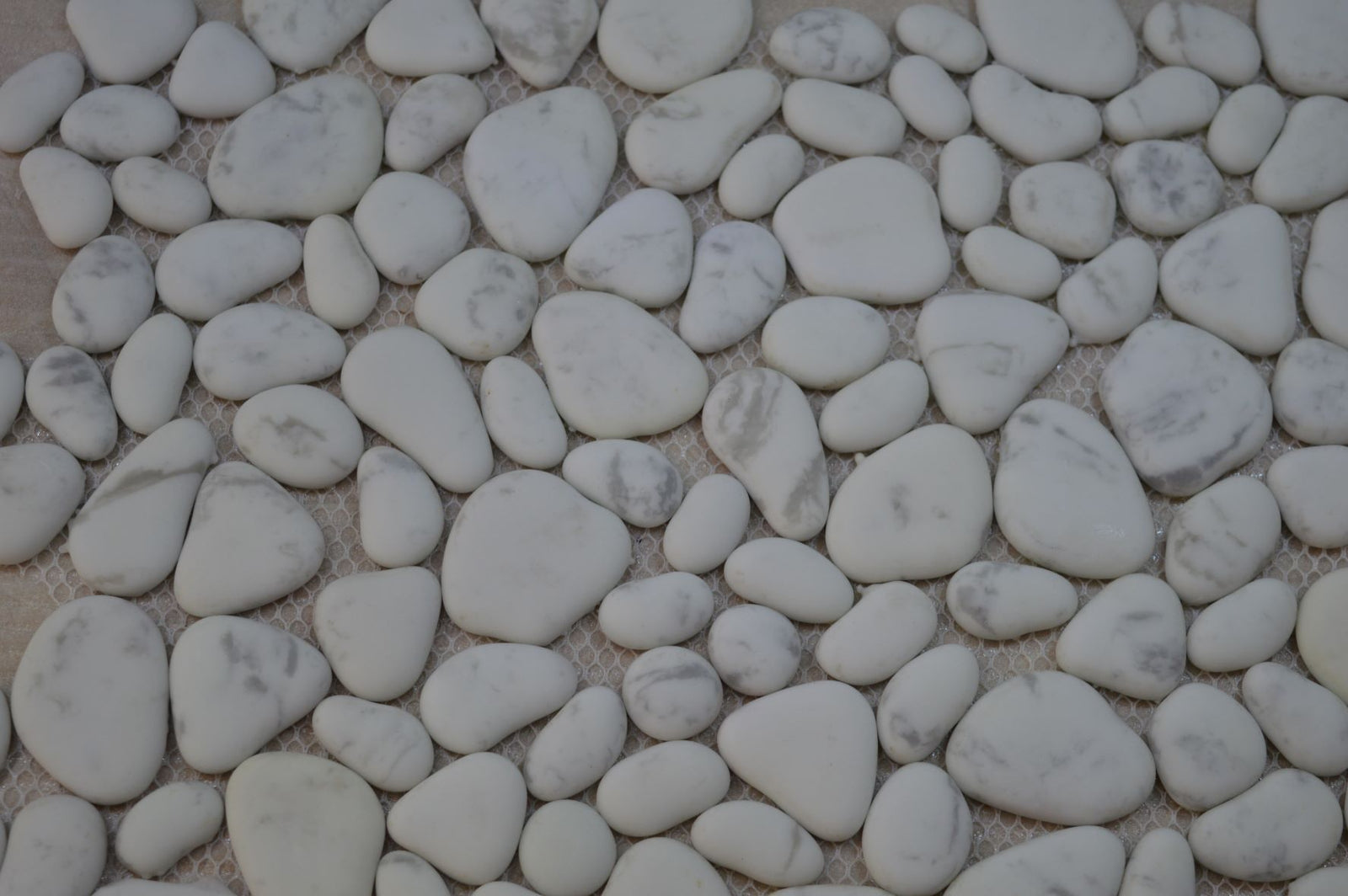 Black & White Stones Pebbles Mosaic Tiles-305*305*6mm-11sheets-1m2-DXMQ6