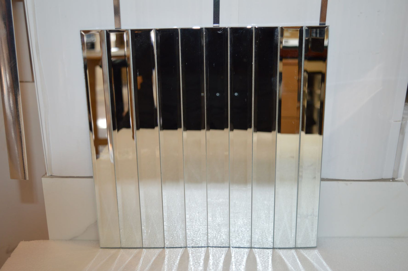 MIRROR METRO MOSAIC TILES REFLEXION RECTANGLE- 300*300*8mm-11sheets-1m2-DZ3303