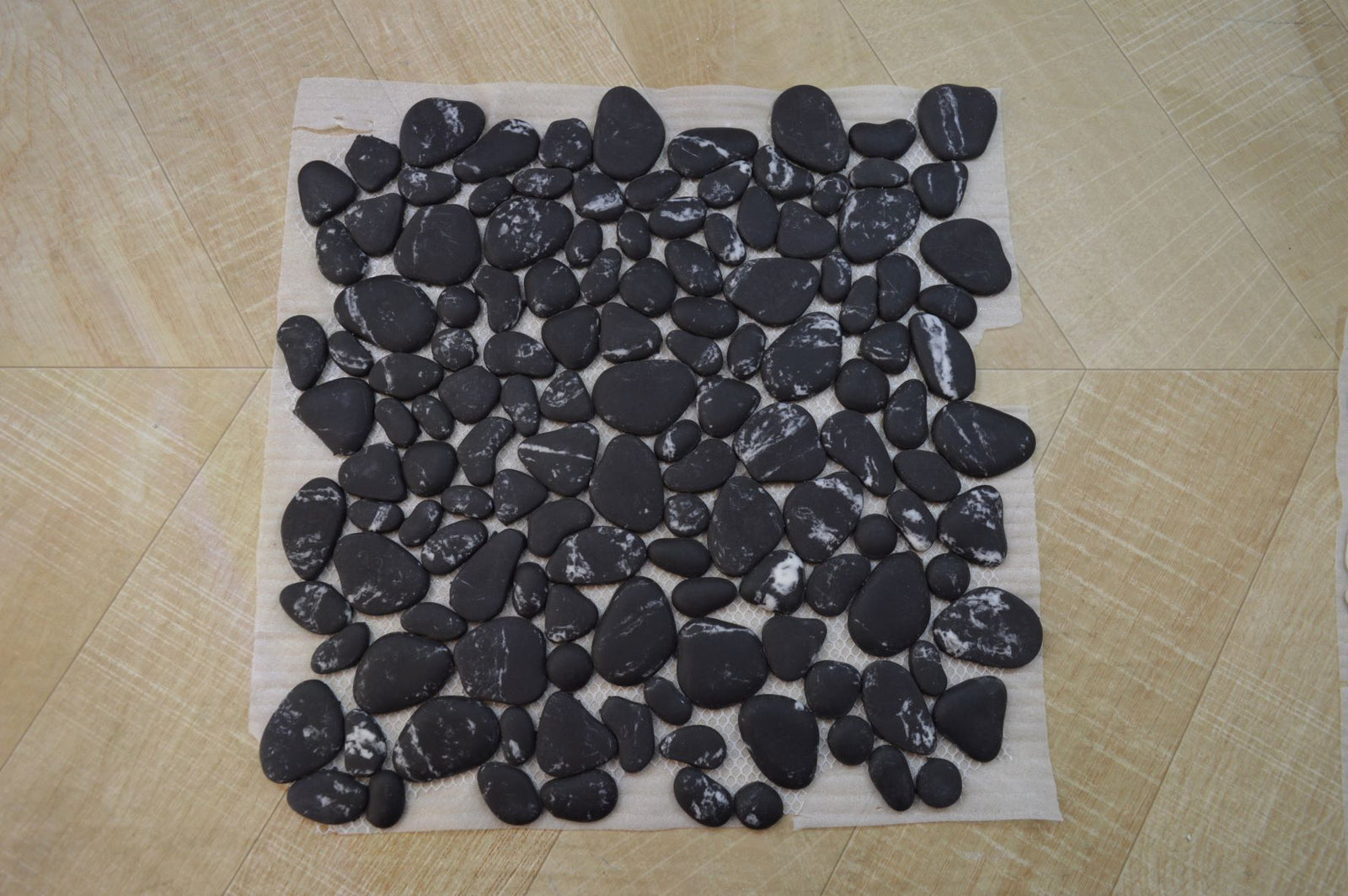 Black & White Stones Pebbles Mosaic Tiles-305*305*6mm-11sheets-1m2-DXMQ6