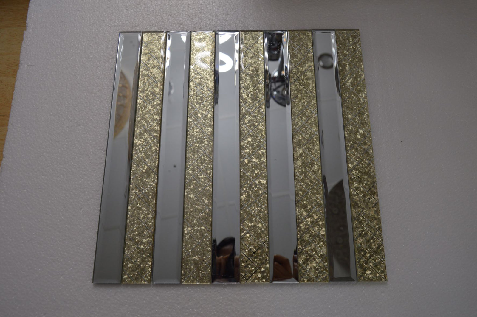 Gold Designed & Mirror Rectangle Glass Mosaic Tiles-300*300*8mm-11sheets-1m2-DZ3301