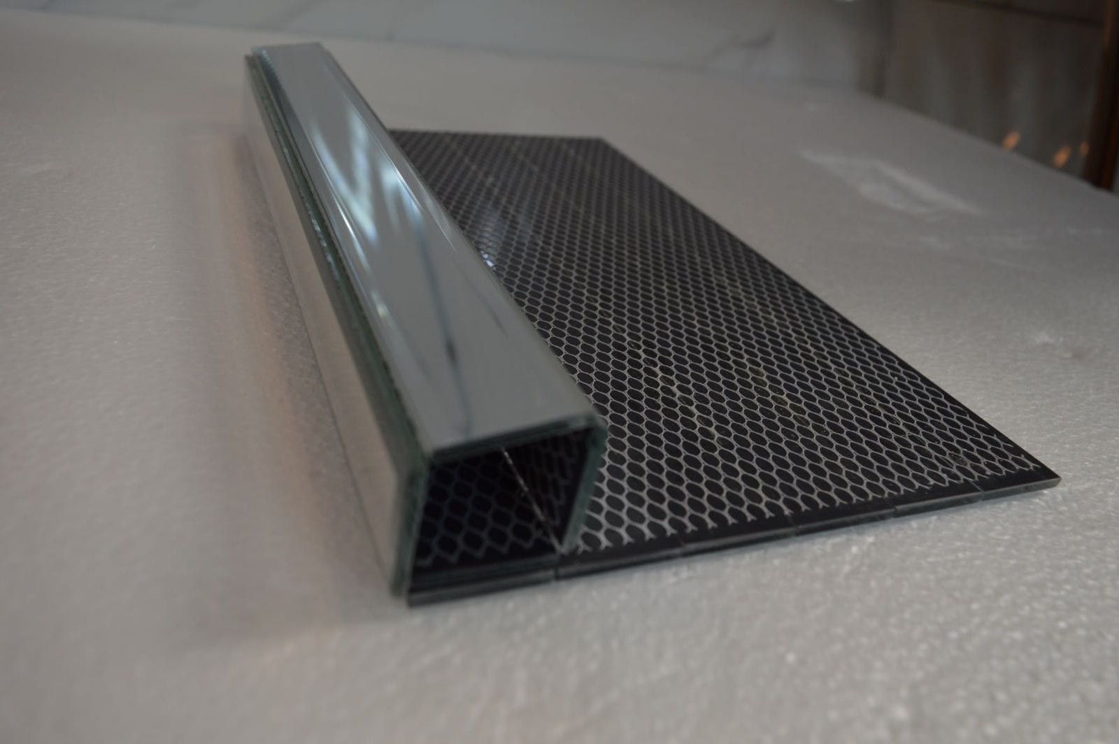 MIRROR METRO MOSAIC TILES REFLEXION RECTANGLE- 300*300*8mm-11sheets-1m2-DZ3303