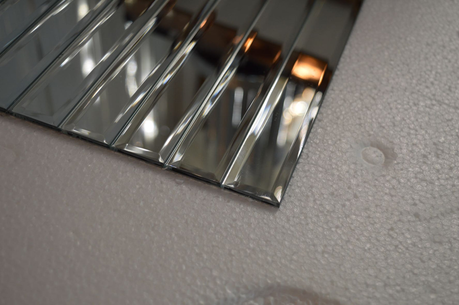 MIRROR METRO MOSAIC TILES REFLEXION RECTANGLE- 300*300*8mm-11sheets-1m2-DZ3303