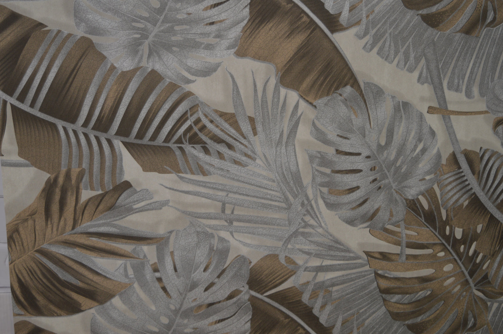 Natura Wallpapers-Cream & Gold, Black & Gold  - DK.22860-2 & 5