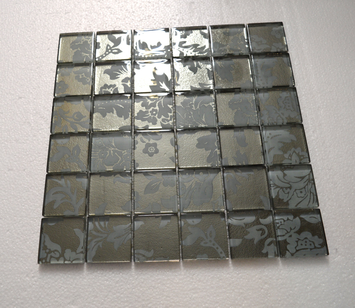 Silver & Grey Leaf Glass Mosaic Tile-300*300*8mm-11sheets-1m2