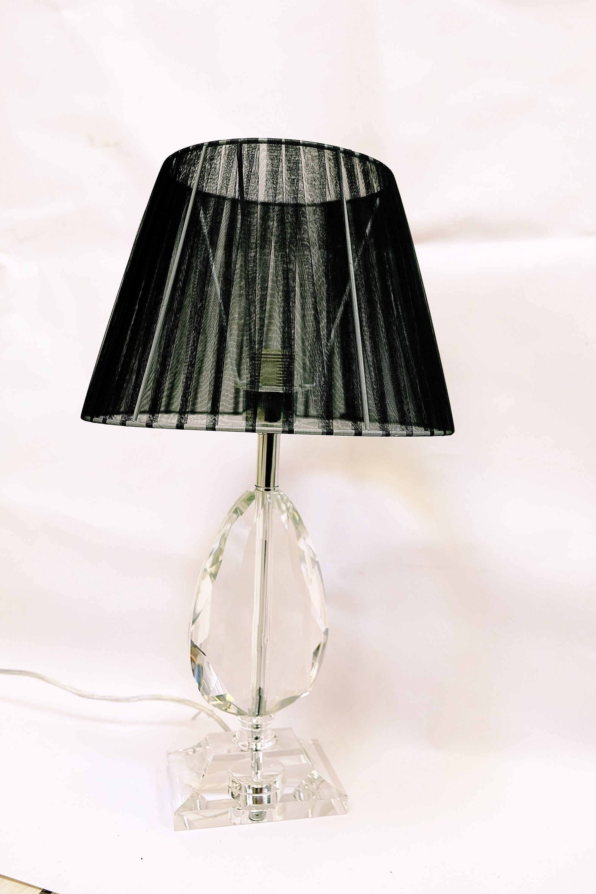 Elliptic crystallic table lamp with strong crystallic base [F080]