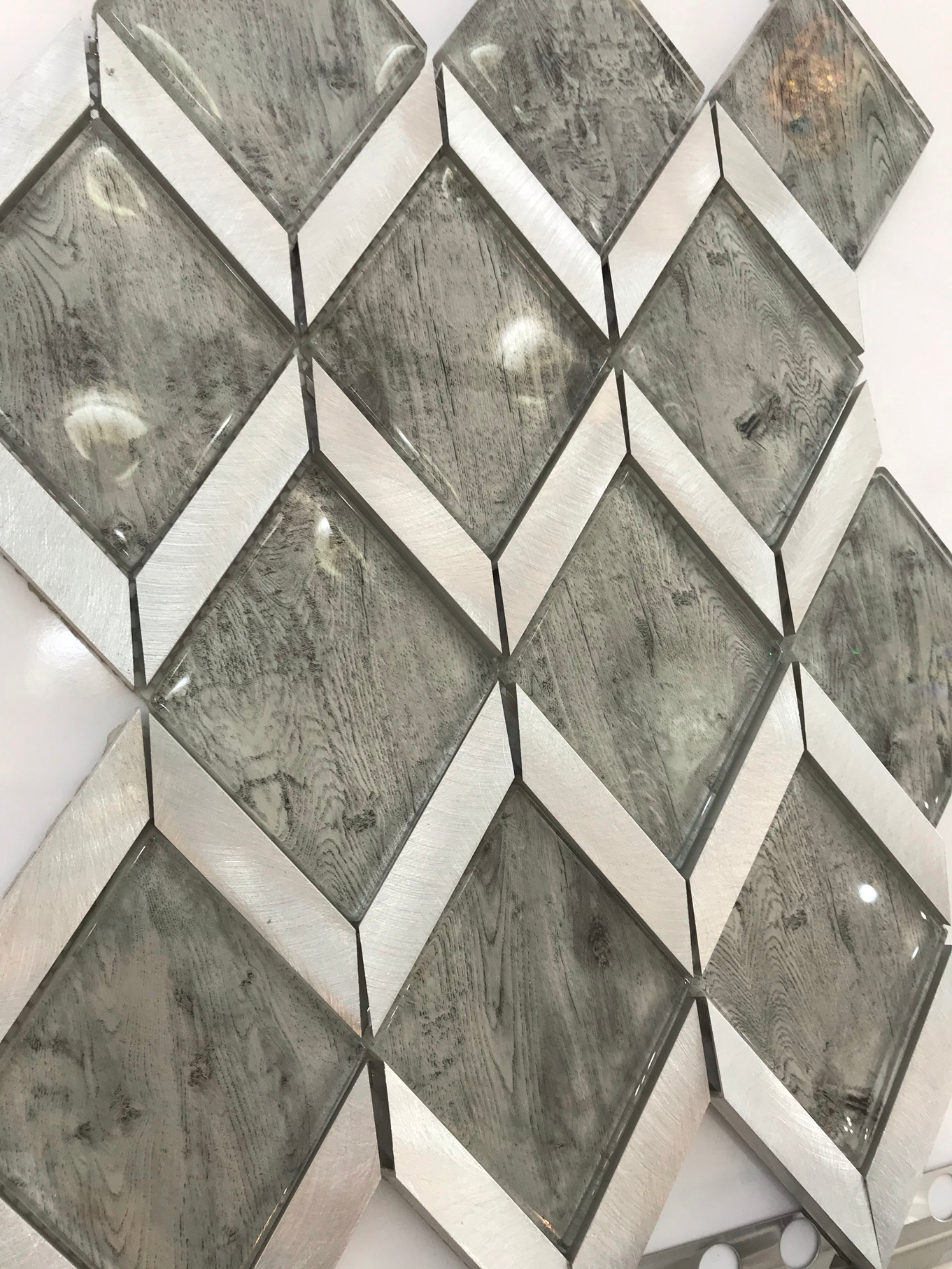 Light Grey Rhombus Mosaic Tile-330 x 255 x 8 mm-12sheets-1m2-RE-GL01