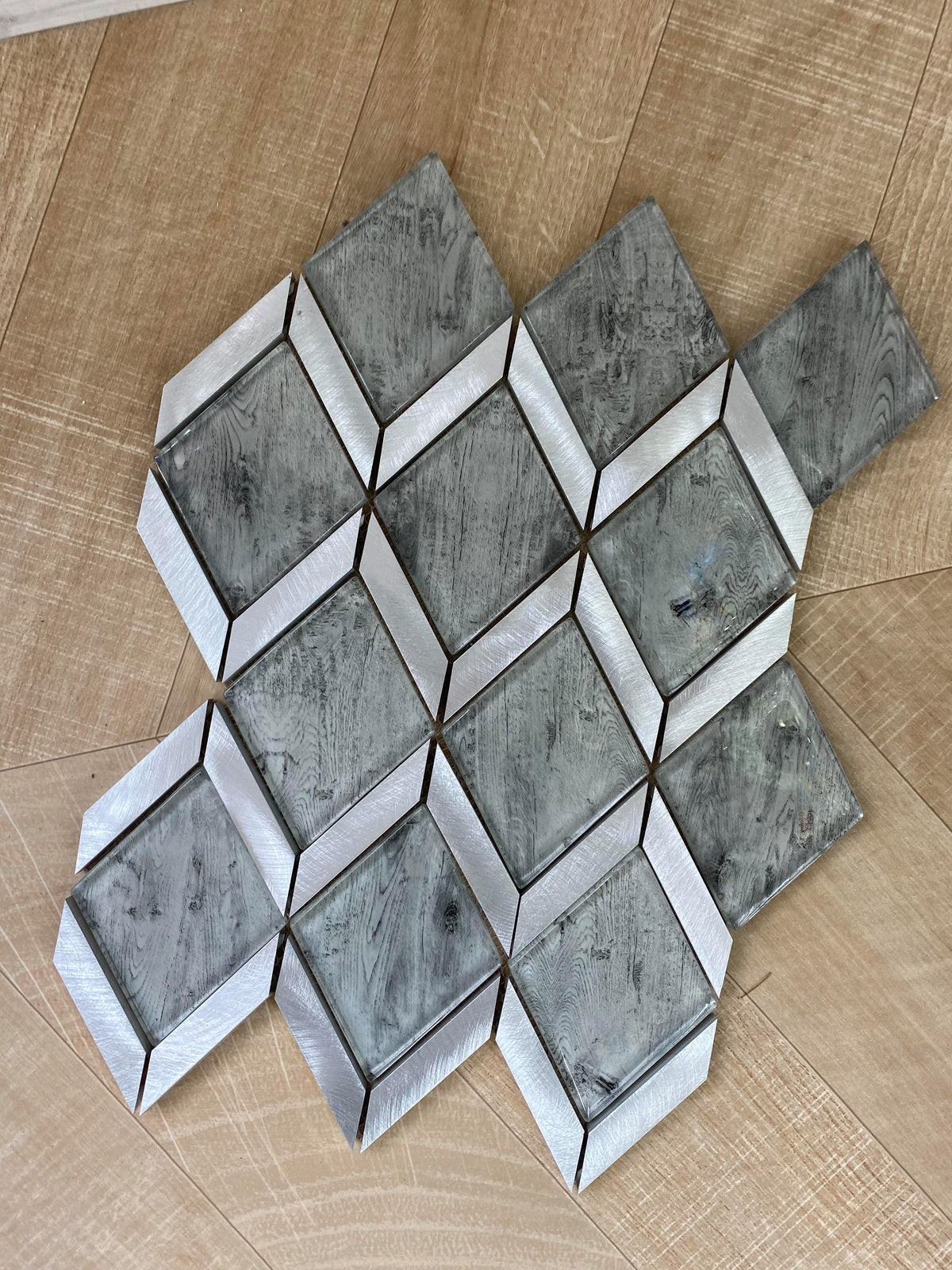 Light Grey Rhombus Mosaic Tile-330 x 255 x 8 mm-12sheets-1m2-RE-GL01