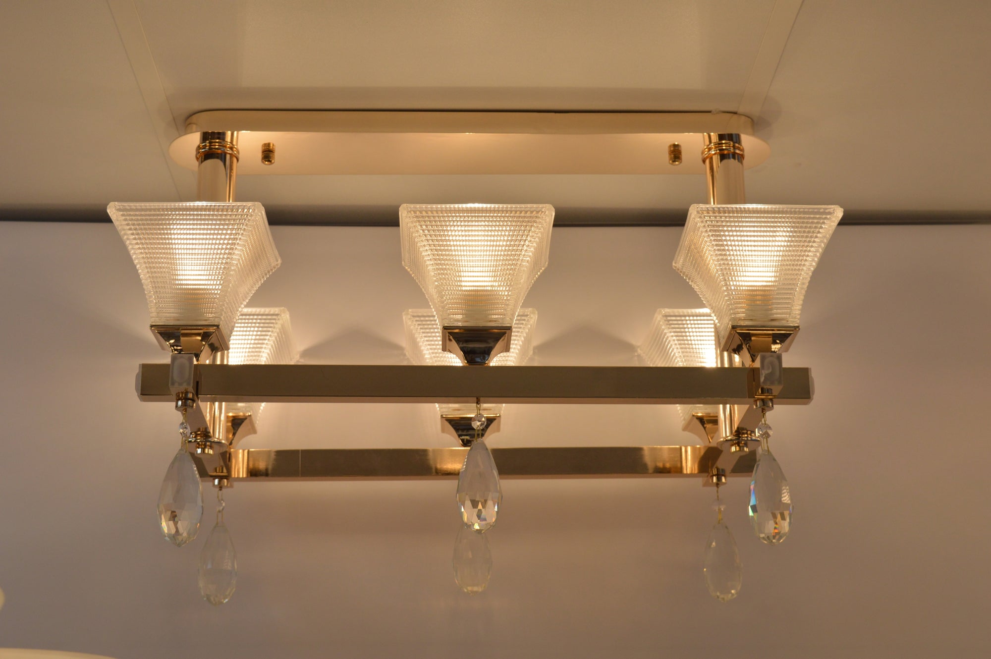 Golden 6 Bulbs Crystallic Metal Frame Suspended Ceiling Chandelier