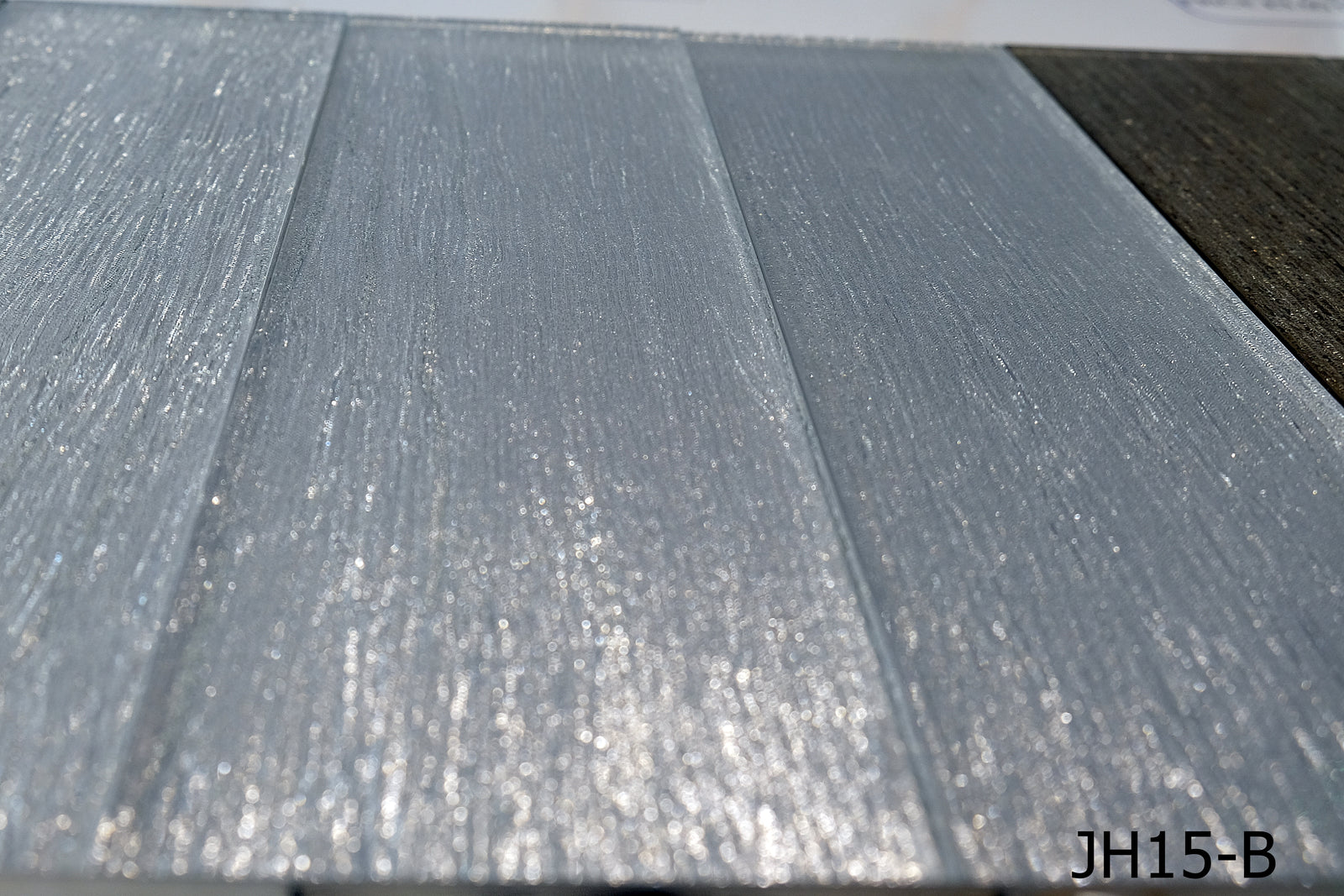 Silver Slate/Metro Shimmering Glass Mosaic Tile | 1 sheet 30cmx10cm&8mm | 33 sheets 1sqm