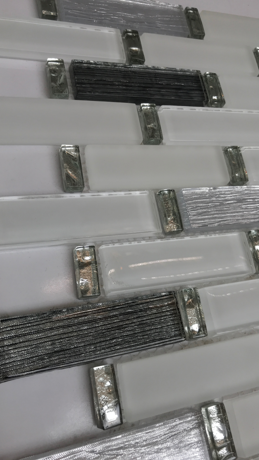 White Grayscale Glass Mosaic Tile | 1 sheet 30cmx30cm&8mm | 11 sheets 1sqm