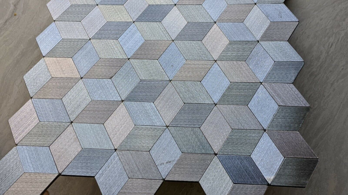 Silver Self Adhesive 3D Peel & Stick Aluminium Mosaic Tiles | 300x300x8mm | 11=1m2-SG108