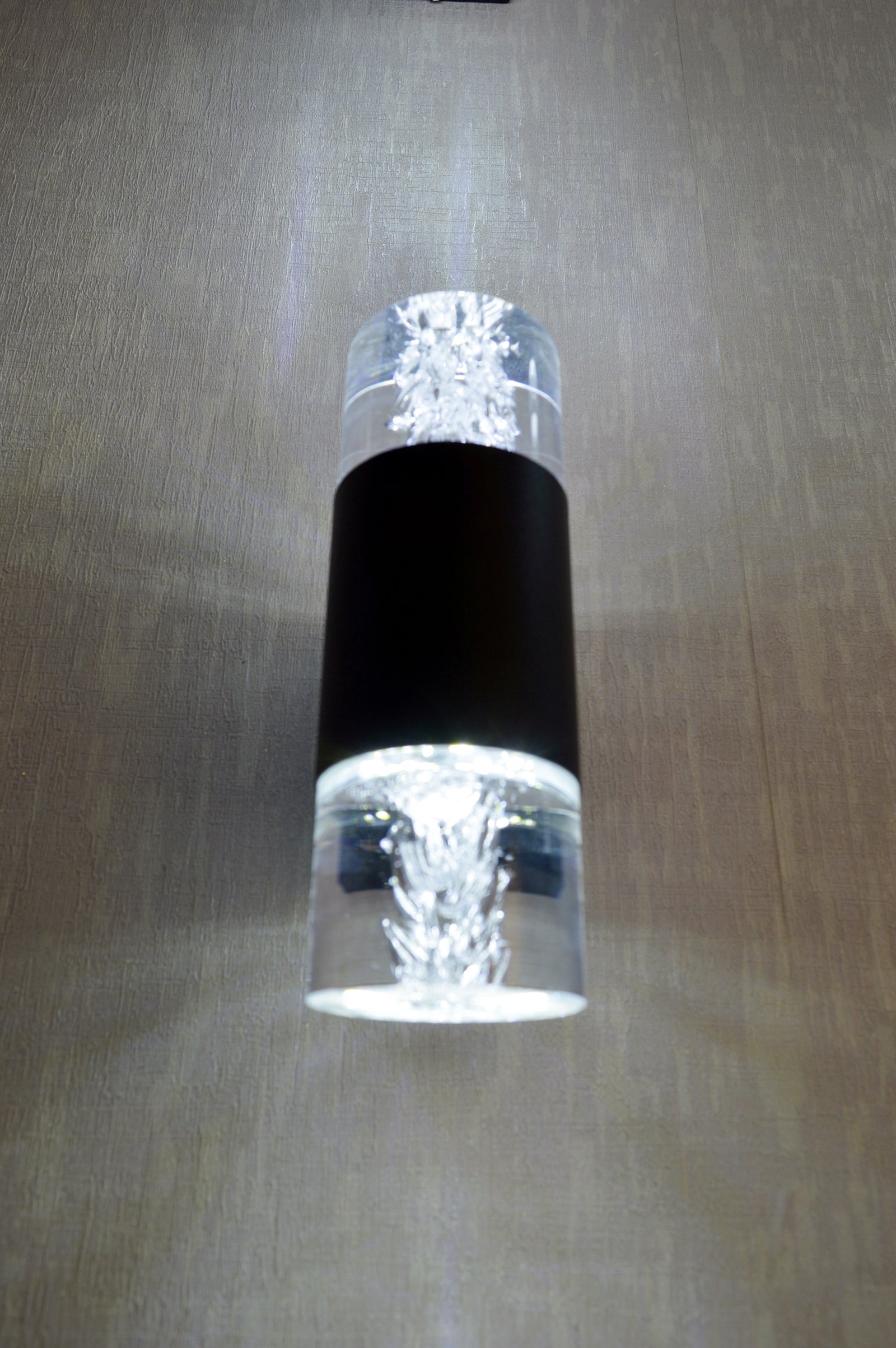 Crystallic Black Metal Wall Mounted Light