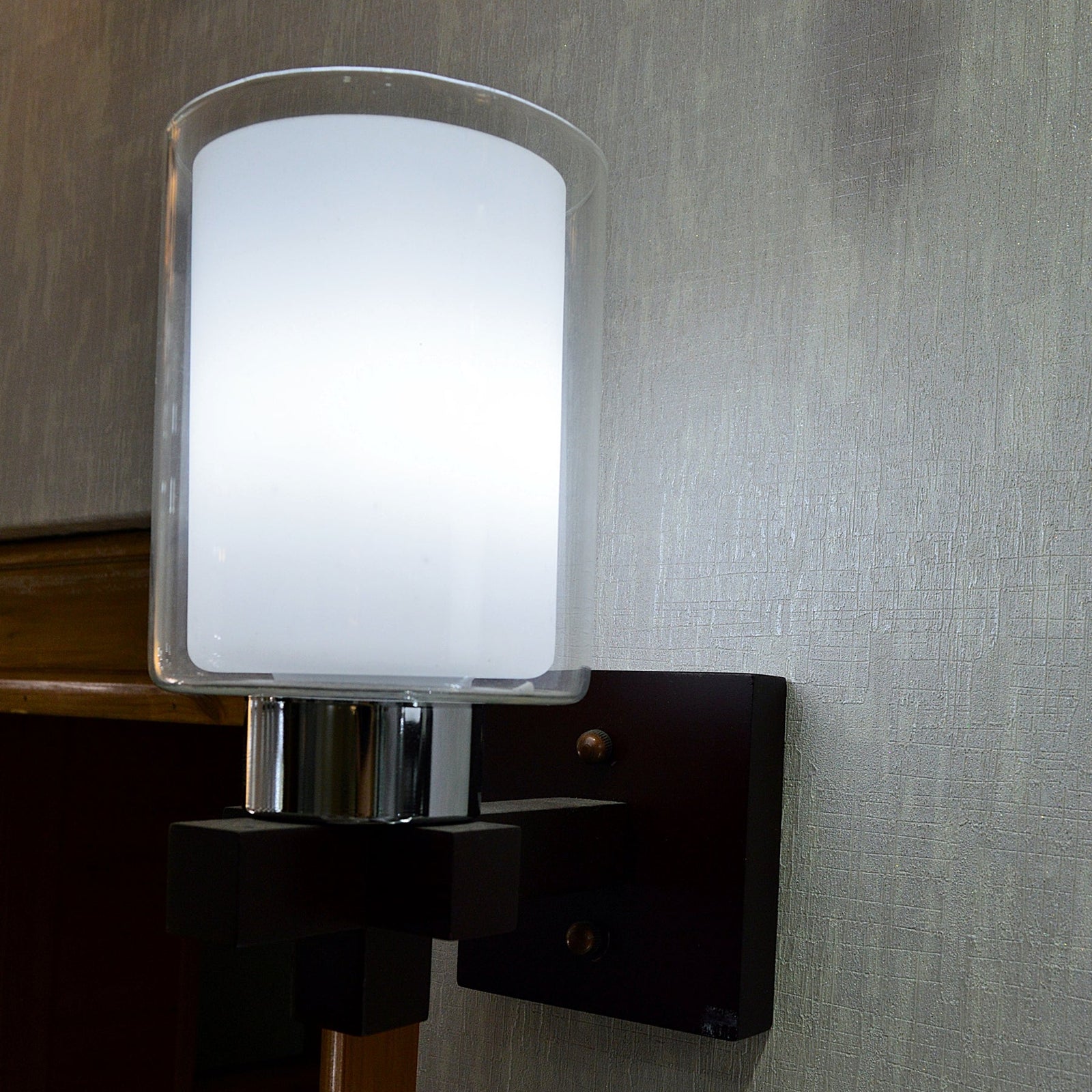 Wooden Wall Mounted Lighting (2)