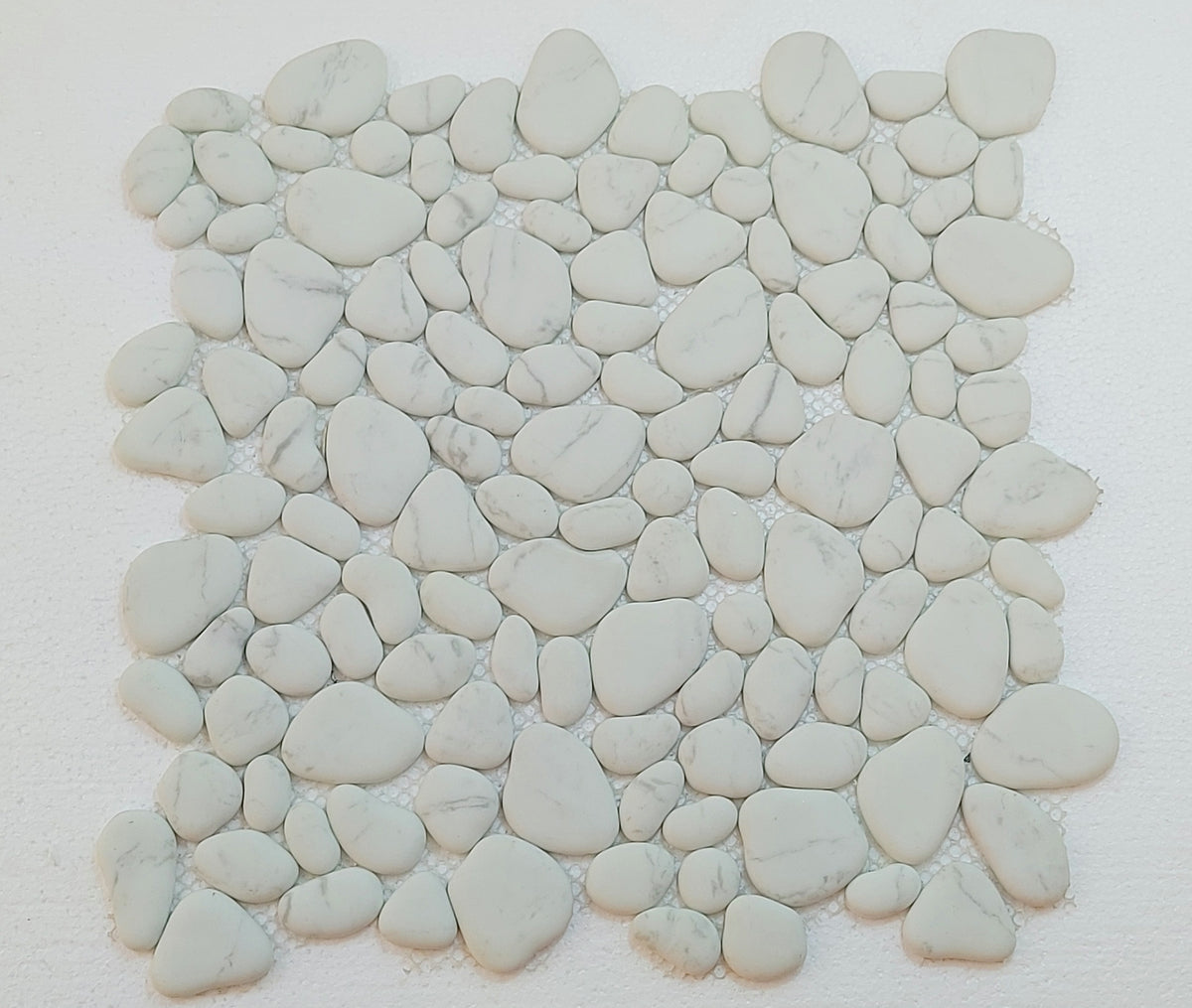 White Stone Pebbles Mosaics-300*300*8mm-11sheets-1m2-DXMQ2